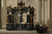 Eine Familie in der Nähe des Grabes von Prinz Wilhelm I. in der Nieuwe Kerk in Delft - Dirck van Delen — Ansicht des Kunstwerks