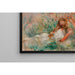 Reproduktion des Gemäldes Mädchen liegend auf dem Gras und junges Mädchen, das einen Blumenstrauß arrangiert - Pierre-Auguste Renoir