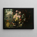 Ein reicher Blumenstrauß in einer Messingvase und Trauben vor einem roten Vorhang - Franz Xaver Birkinger — gerahmtes Bild an der Wand