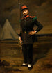 Portrait eines französischen Soldaten in Uniform in der Nähe seines Lagers - Französische Schule — gerahmtes Bild an der Wand