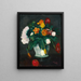 Blumen in einer Vase und Apfel - George Leslie Hunter — gerahmtes Bild an der Wand