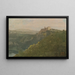 Ansicht des Nemi-Sees mit Genzano in der Ferne - Jean-Baptiste-Camille Corot — gerahmtes Bild an der Wand