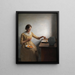 Eine junge Frau, die Pilze sammelt - Peter Ilsted — gerahmtes Bild an der Wand
