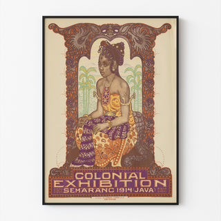Historisches Plakat – Koloniale Ausstellung Semarang, 1914, in einem schmalen Rahmen an einer hellen Wand präsentiert.