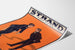 Vintage-Plakat „A Brace of Partridges, Strand Theatre“ auf leicht gebogener Papierfläche, perspektivische Ansicht.