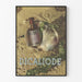 Vintage-Poster Dicaliode-Flasche vor Sand- und Algenhintergrund