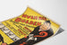 Vintage-Poster mit humorvoller Karikatur, Figur und schwarzer Katze