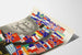 Vintage-Poster der Post Office Savings Bank mit Weltflaggen