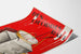 Vintage-Poster Wanddekoration: Baby in einer Wiege in einem Korb