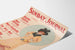 Vintage-Poster Sonntag Journal mit eleganter Frau, die eine Blume hält