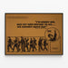 Poster Son Chan Valley Vietnam - Marschierende Soldaten und militärisches Zitat — gerahmtes Bild an der Wand