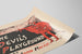 Vintage-Poster The Devil’s Playground in Rot und Schwarz — Ansicht des Kunstwerks
