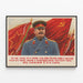 Sowjetischer Propagandaposter 'Der Große Stalin' mit militärischem Porträt — gerahmtes Bild an der Wand