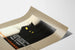 Poster schwarze Katze und Warnhinweis bei Stromausfall
