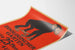 Vintage-Poster Zoologischer Garten mit Affe vor rotem Hintergrund – Originelle Wanddekoration